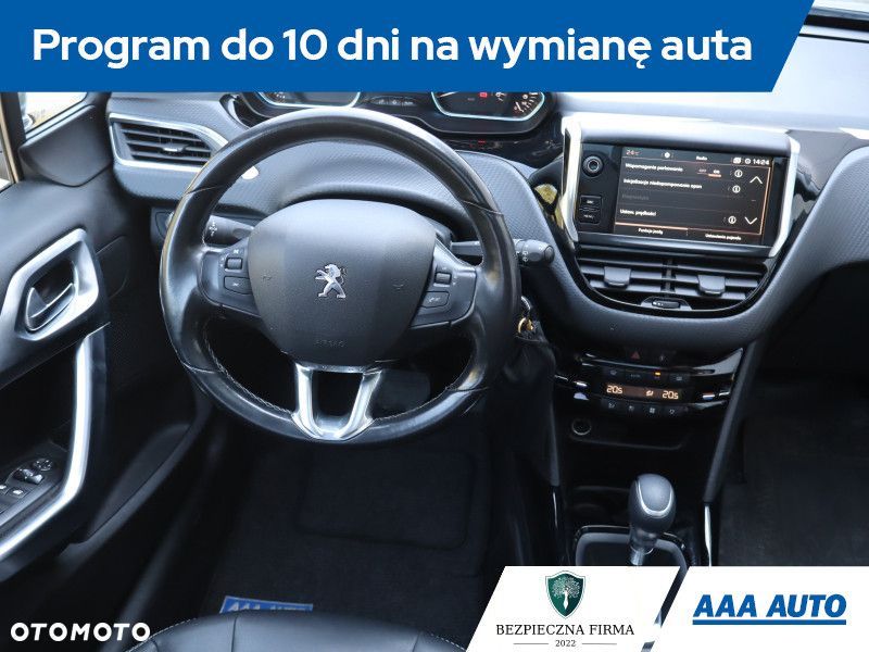Peugeot 2008 - 9