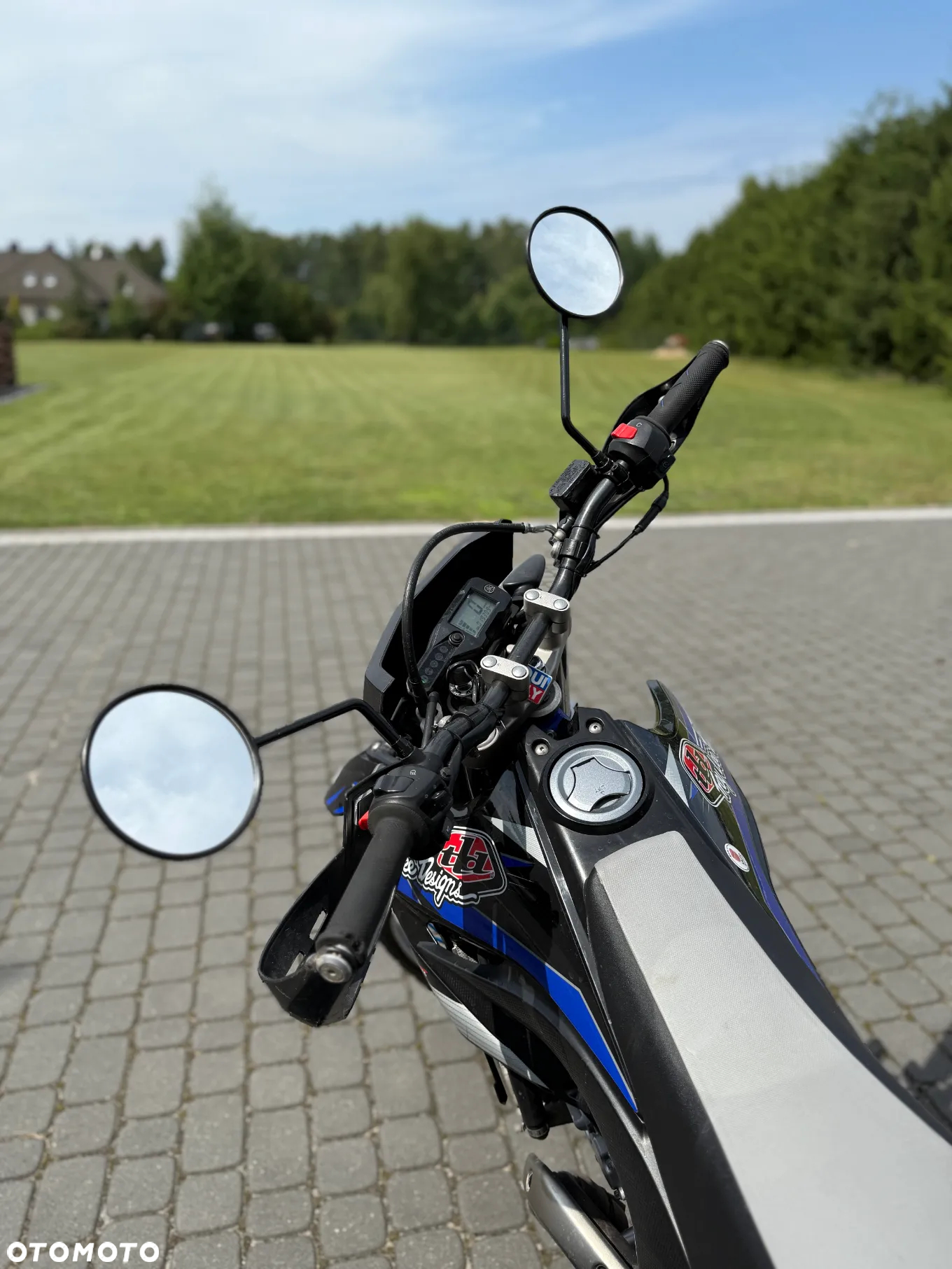 Yamaha WR - 6