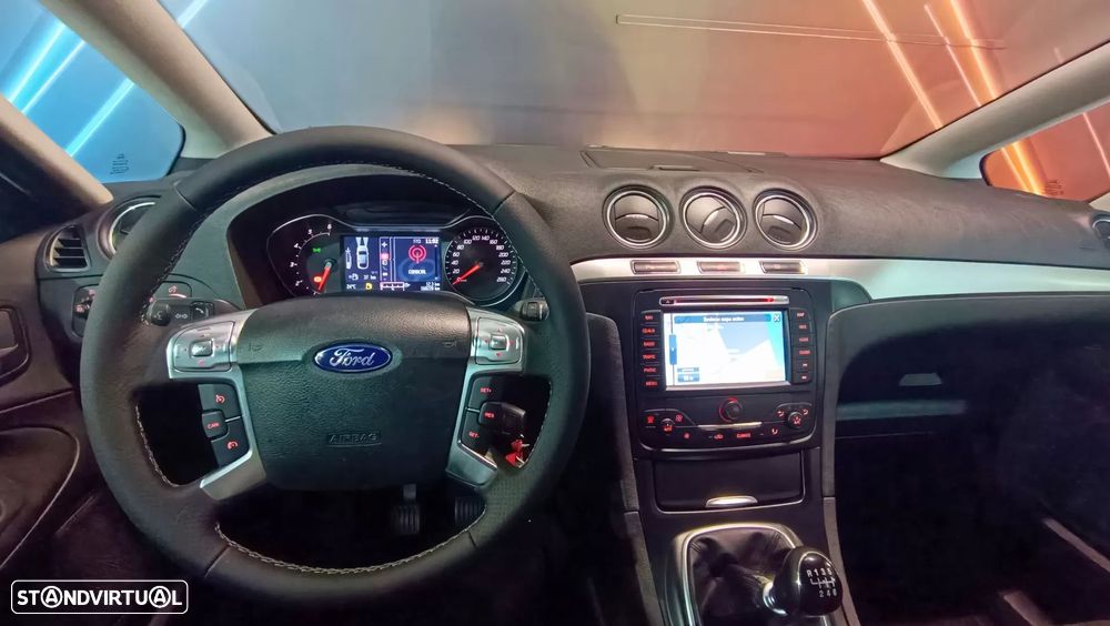 Ford S-Max 2.0 TDCi Trend 7L - 18