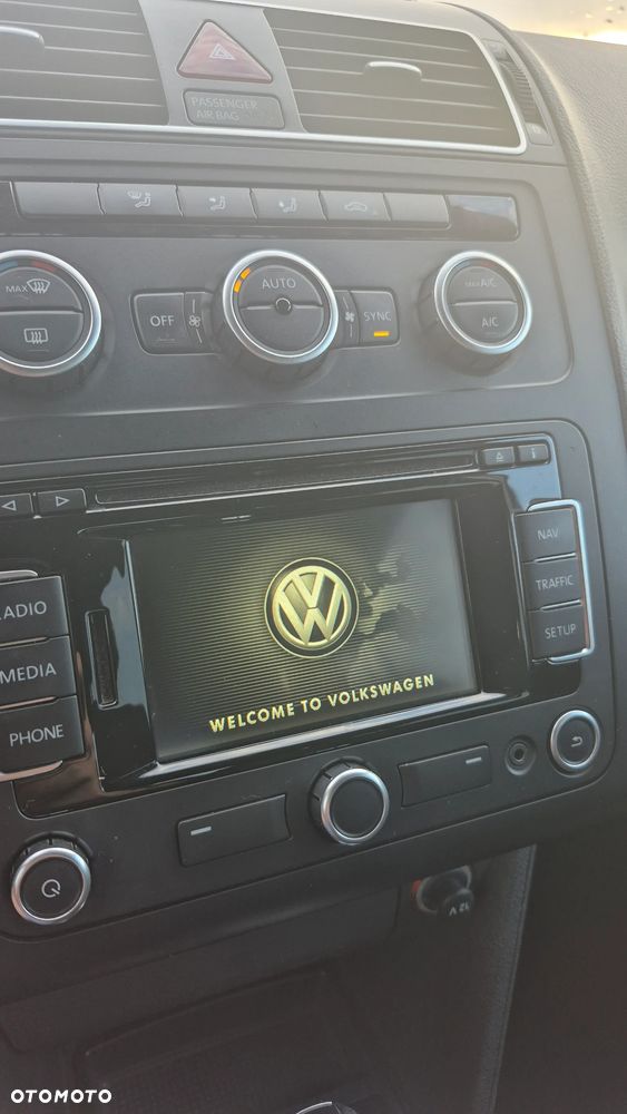 Volkswagen Touran 1.6 TDI DPF DSG Comfortline - 10