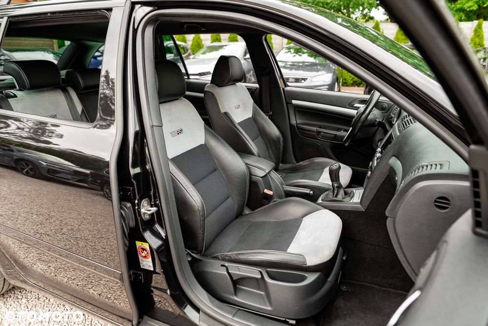 Skoda Octavia 2.0 TSI RS - 26