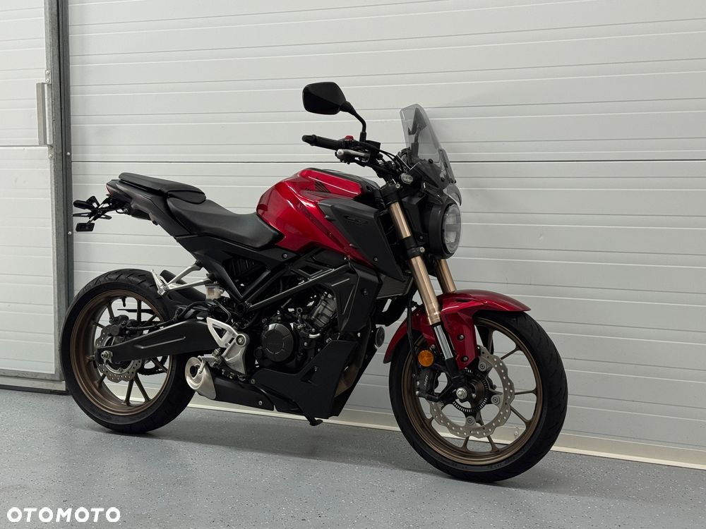 Honda CB - 1