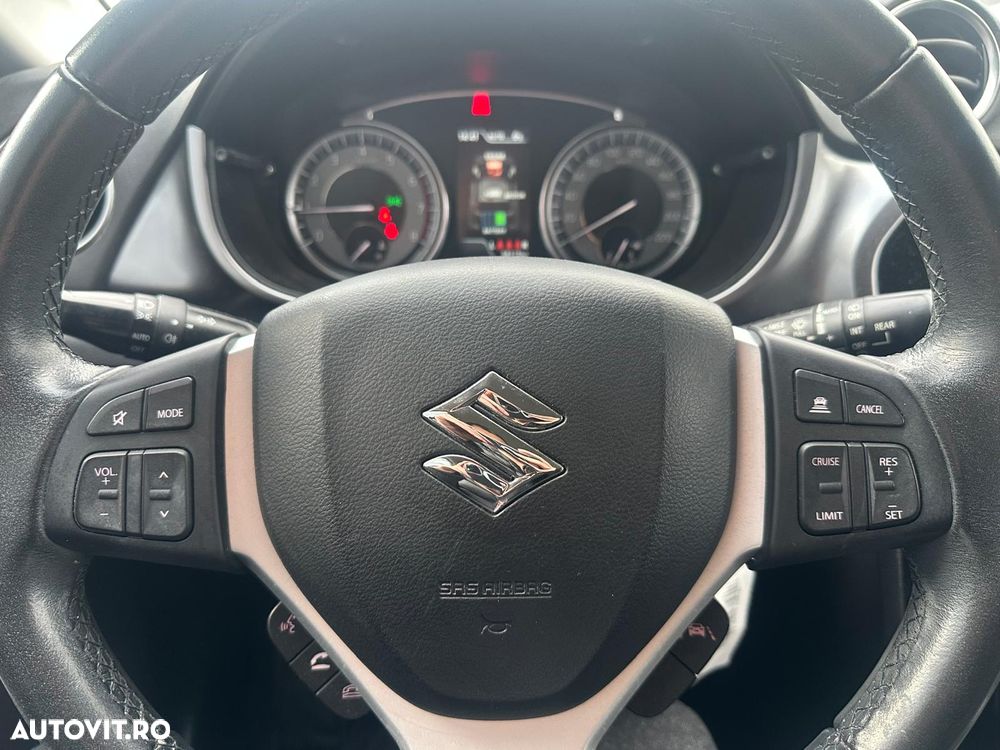 Suzuki Vitara 1.4 Boosterjet AllGrip MHEV Passion - 14
