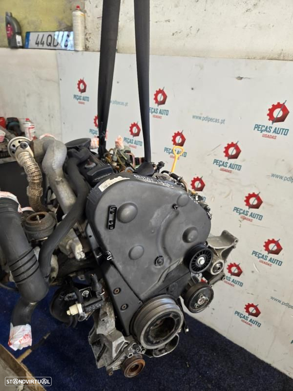 Motor Combustão Volkswagen Passat (3B2) - 3