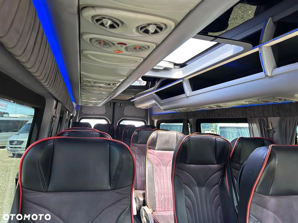 Mercedes-Benz Sprinter 519 - 15