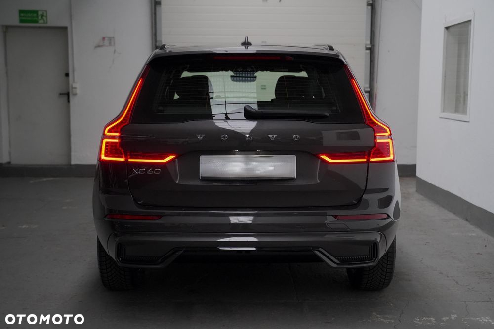 Volvo XC 60 B5 B AWD Plus Dark - 5