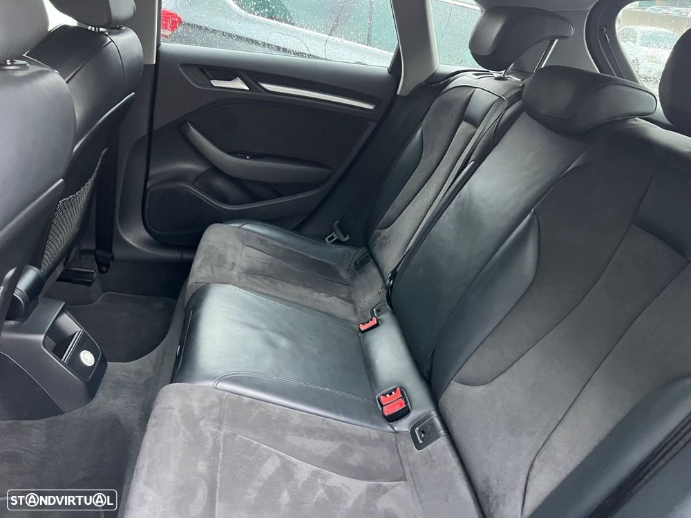 Audi A3 Sportback 1.6 TDI S-line S tronic - 11