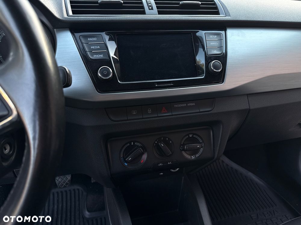 Skoda Fabia 1.0 Ambition - 11