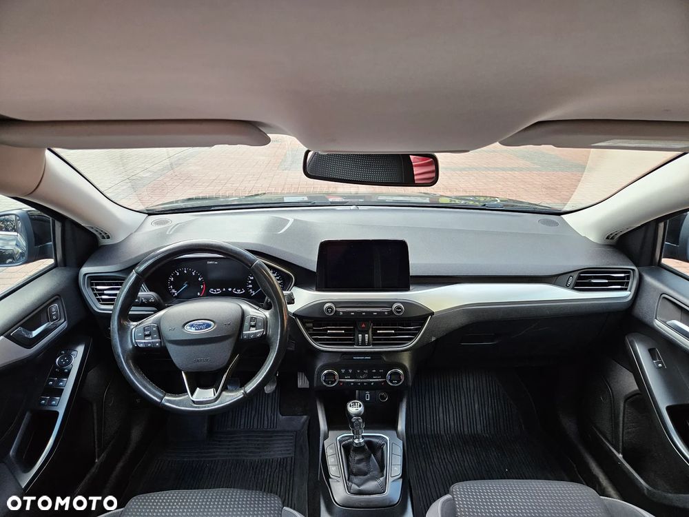 Ford Focus 1.5 EcoBoost Titanium Business - 6