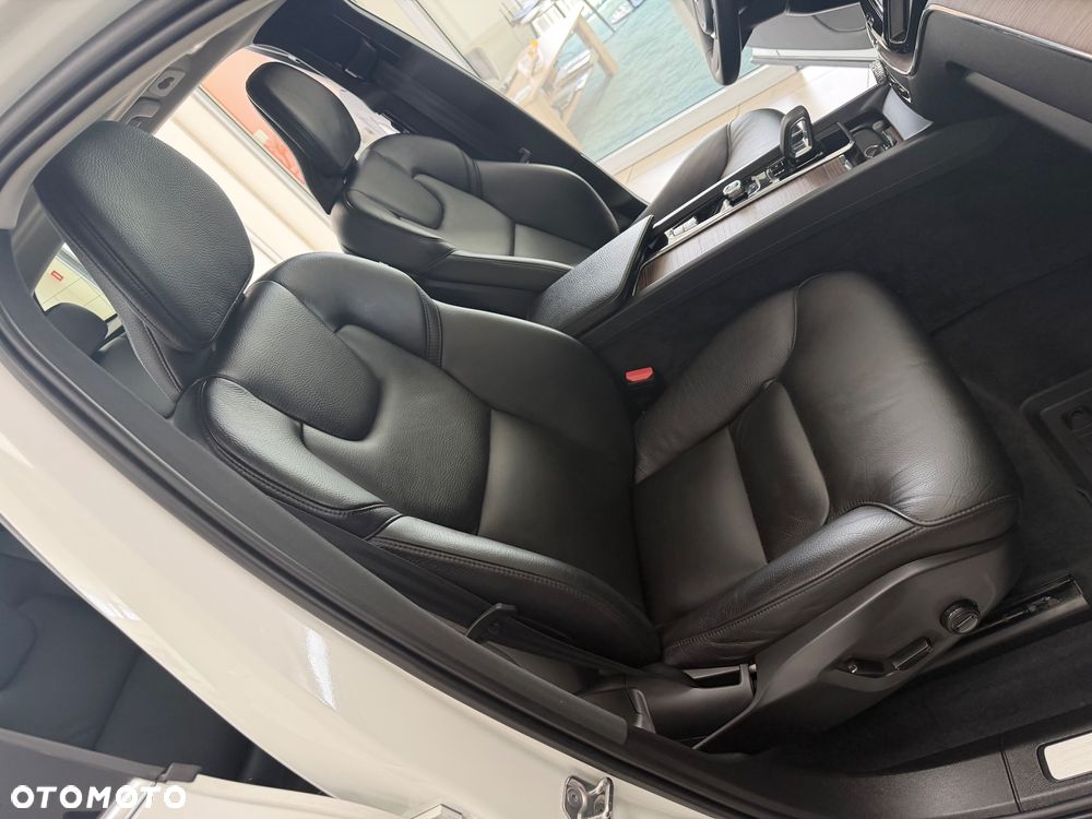 Volvo XC 60 - 25