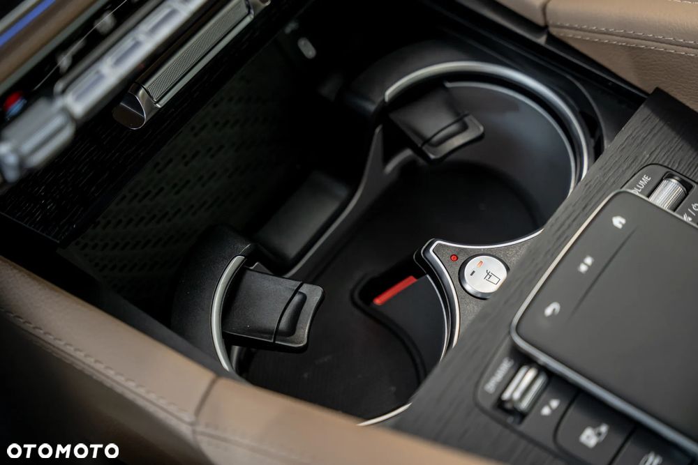 Mercedes-Benz GLS - 29