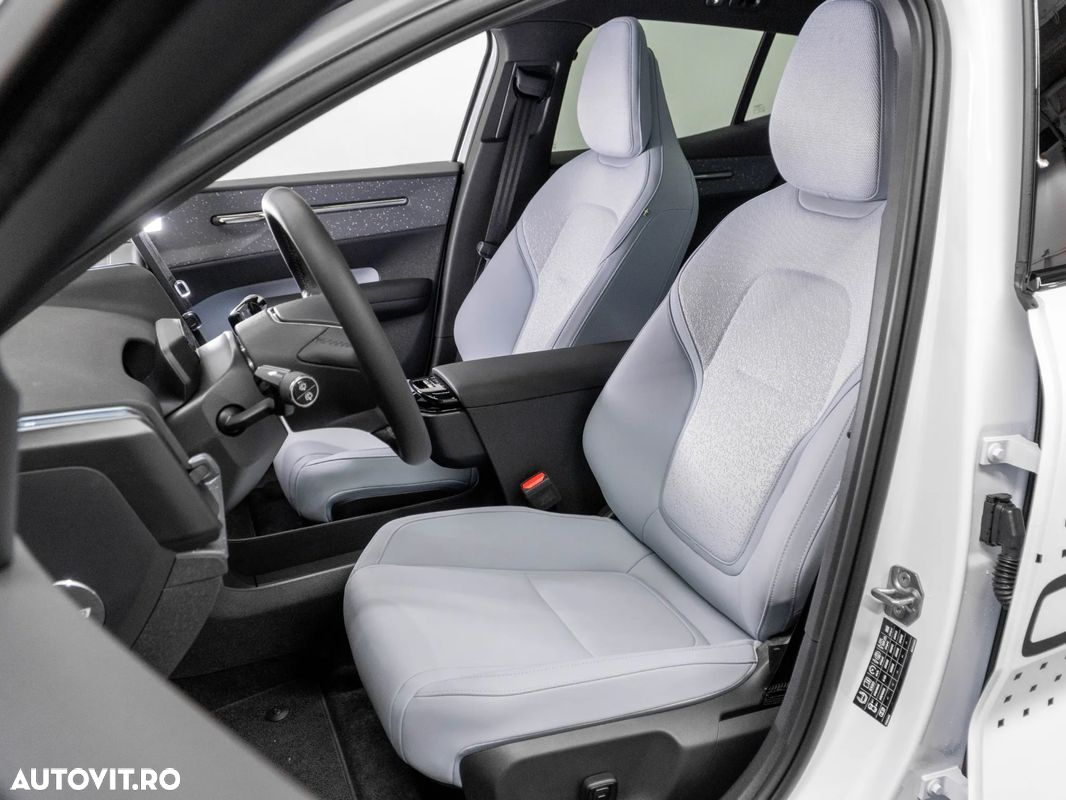 Volvo EX30 Twin Motor Performance Ultra - 20