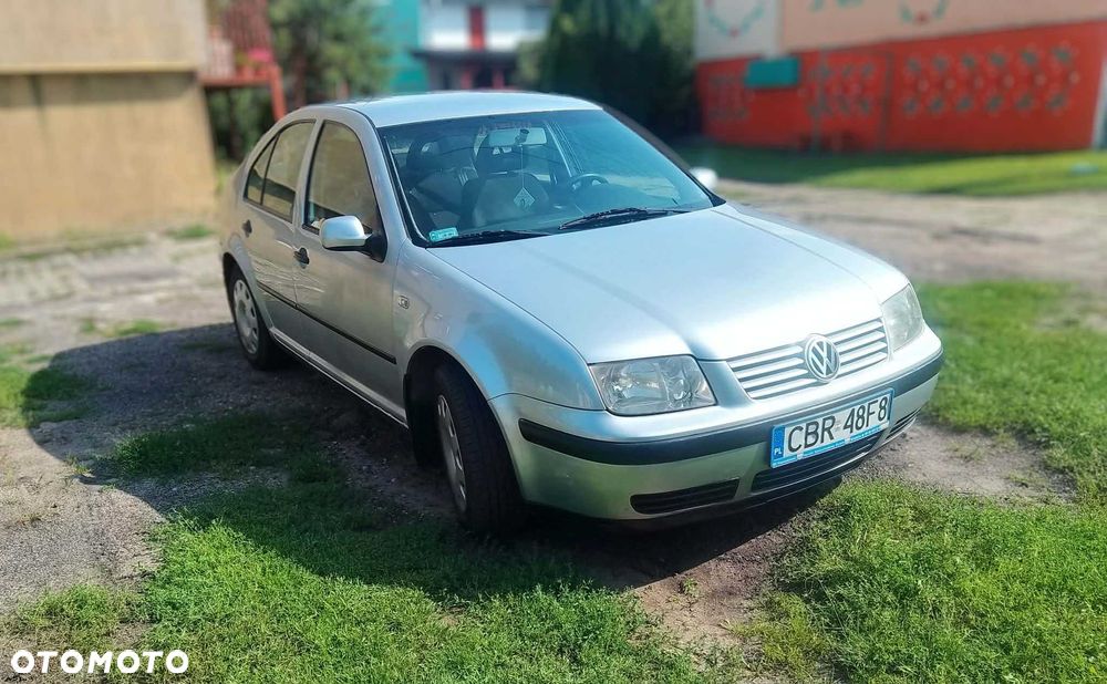 Volkswagen Bora - 2