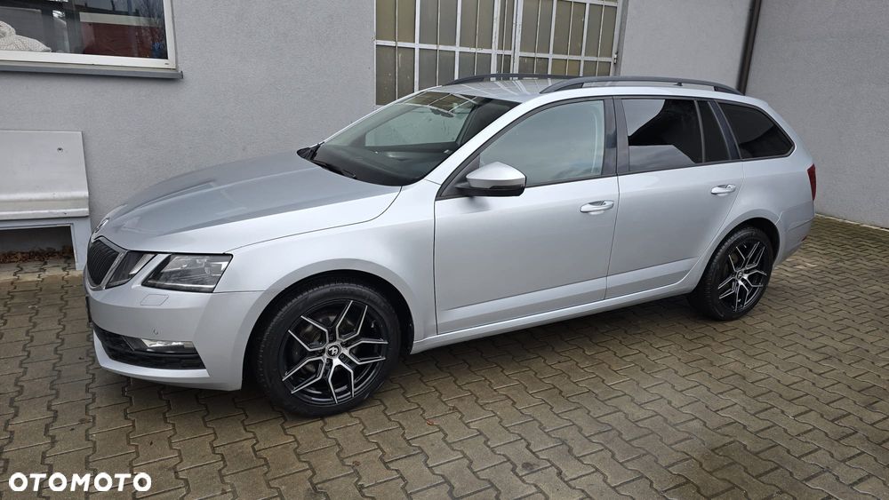 Skoda Octavia 1.6 TDI Ambition DSG