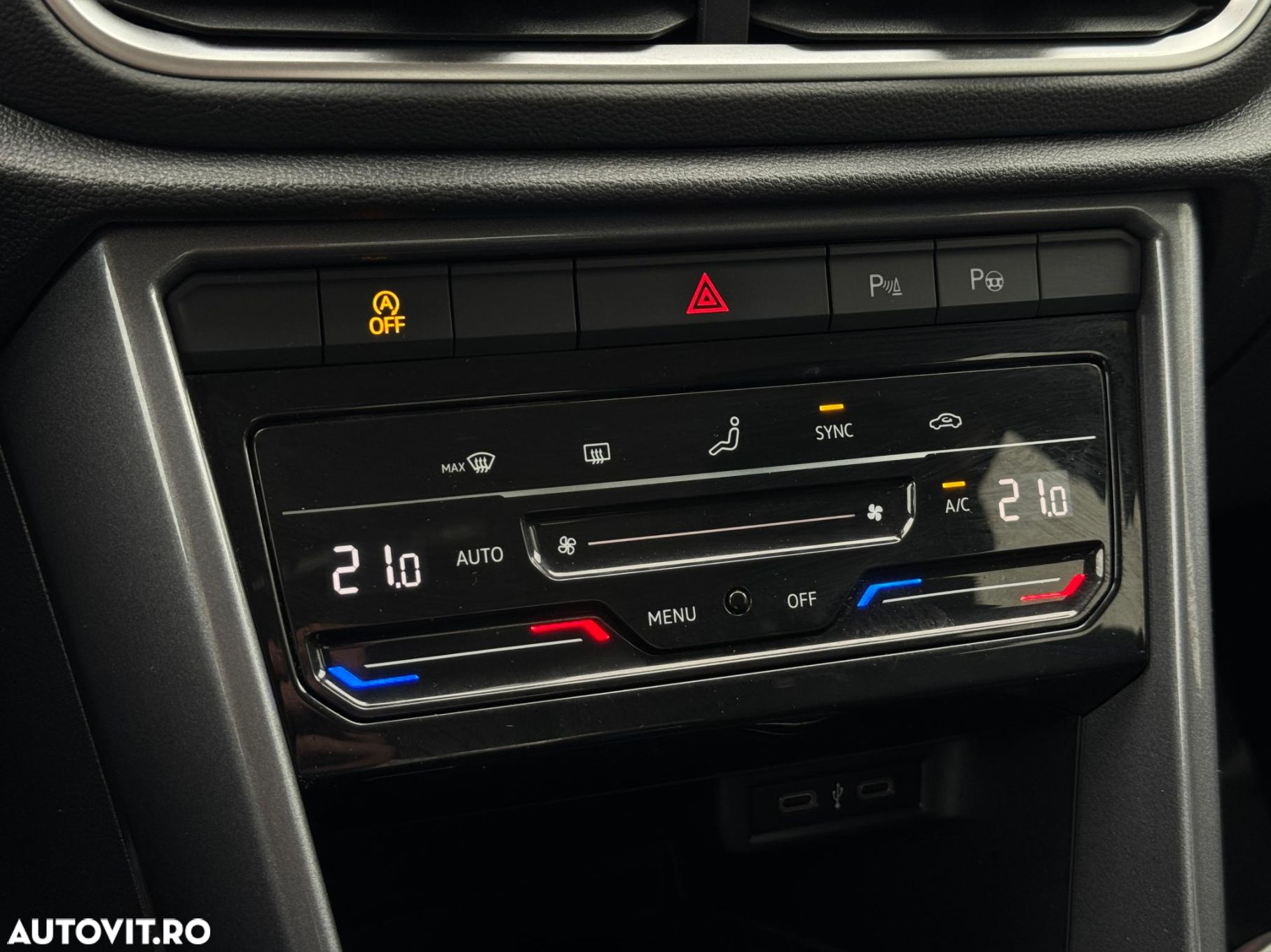 Volkswagen T-ROC - 17