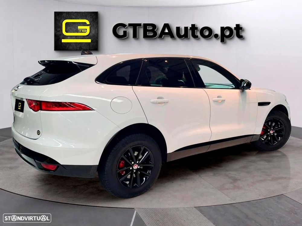 Jaguar F-Pace - 6