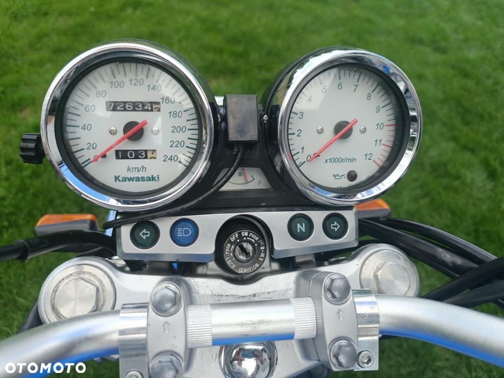 Kawasaki ZR - 9