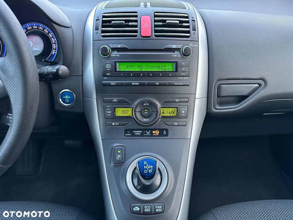 Toyota Auris 1.8 HSD Luna - 25