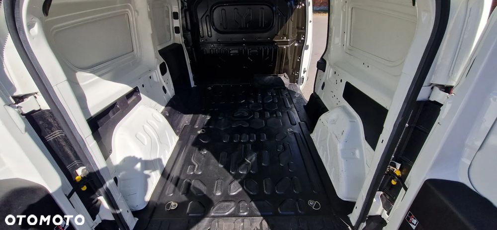 Fiat Doblo - 16
