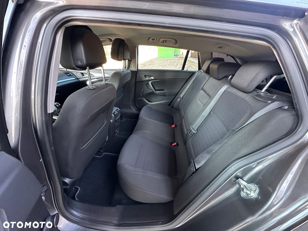 Opel Insignia - 14