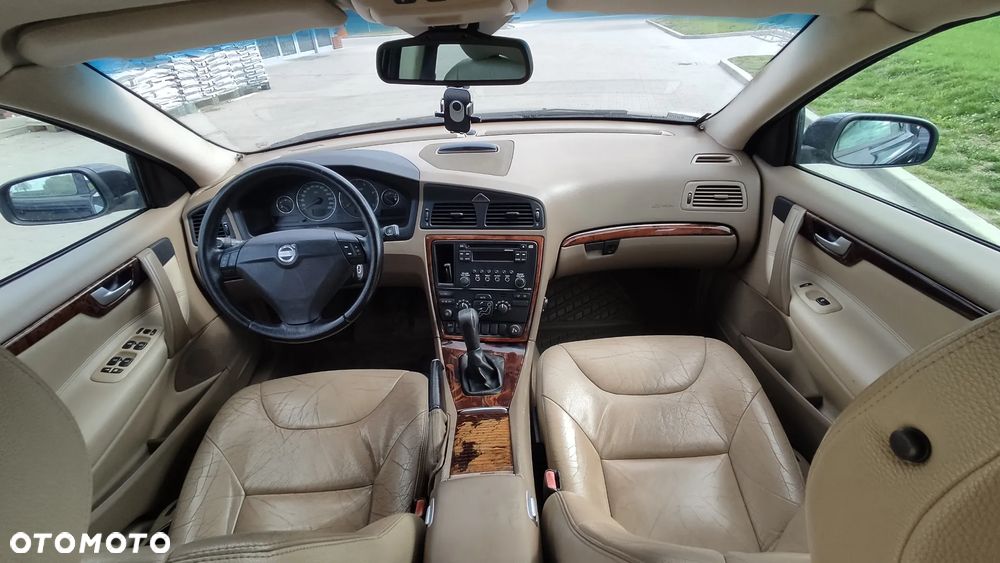 Volvo S60 2.4D Summum - 4