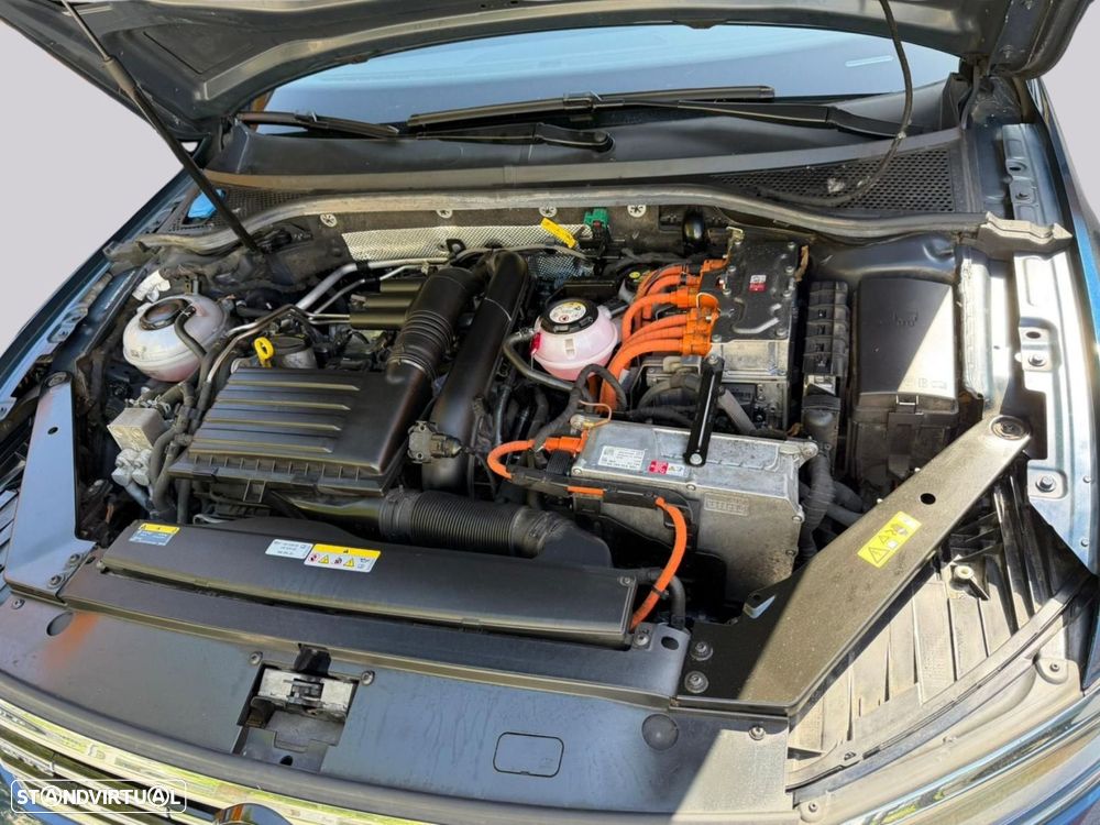 VW Passat - 46