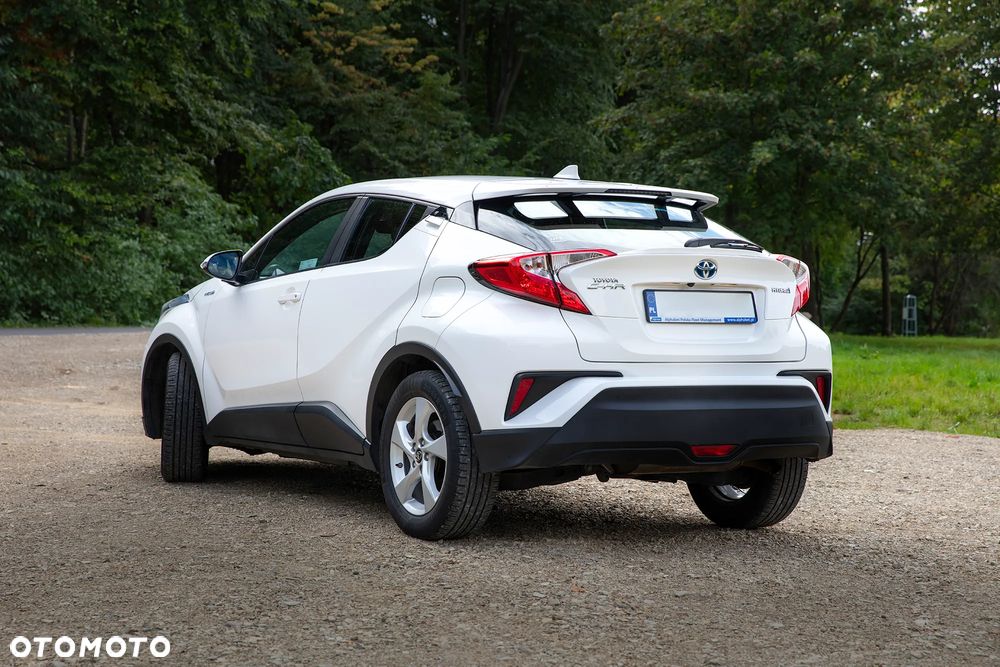 Toyota C-HR ver-1-8-hybrid-prestige - 5
