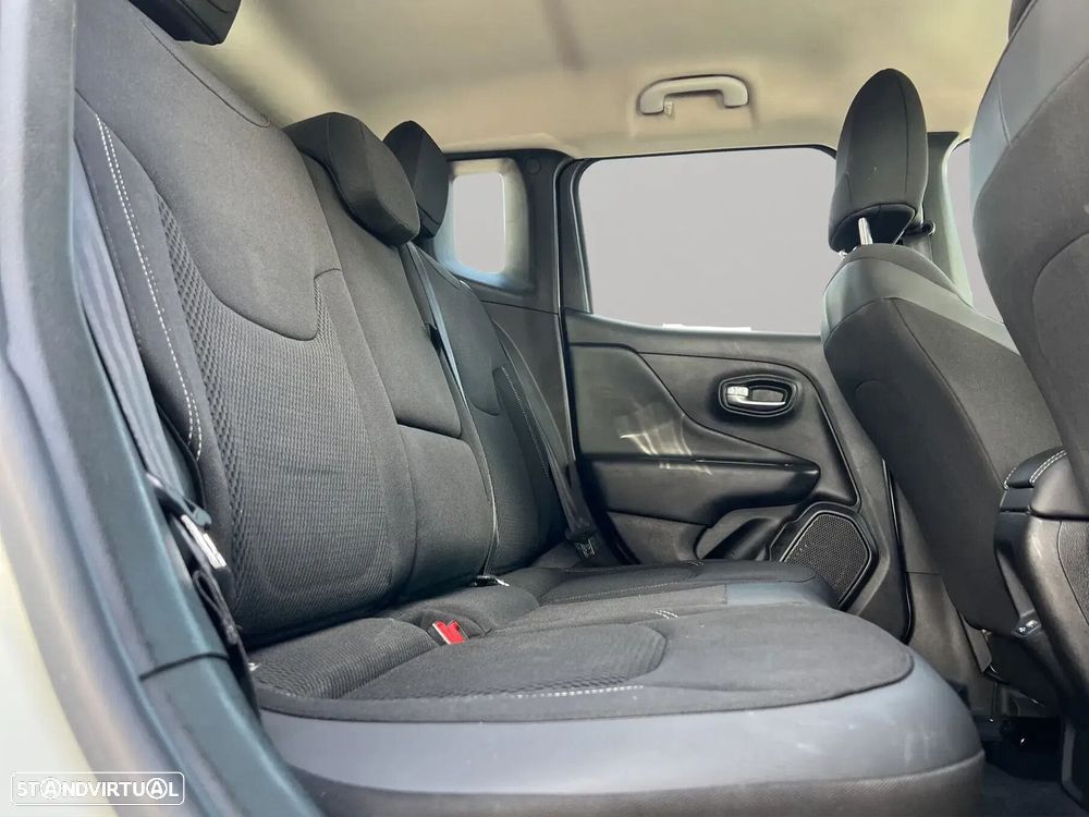 Jeep Renegade 1.0 T Limited - 17