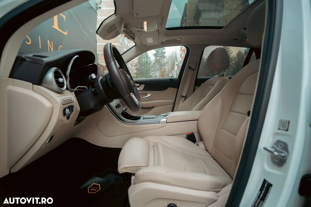 Mercedes-Benz GLC 300 e 4MATIC - 21