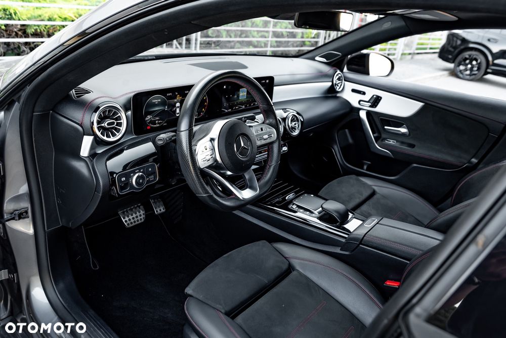Mercedes-Benz CLA 250 4Matic 8G-DCT Edition AMG Line - 18