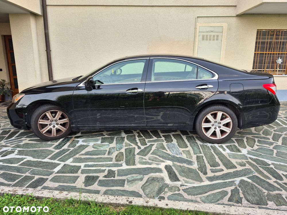 Lexus ES - 1
