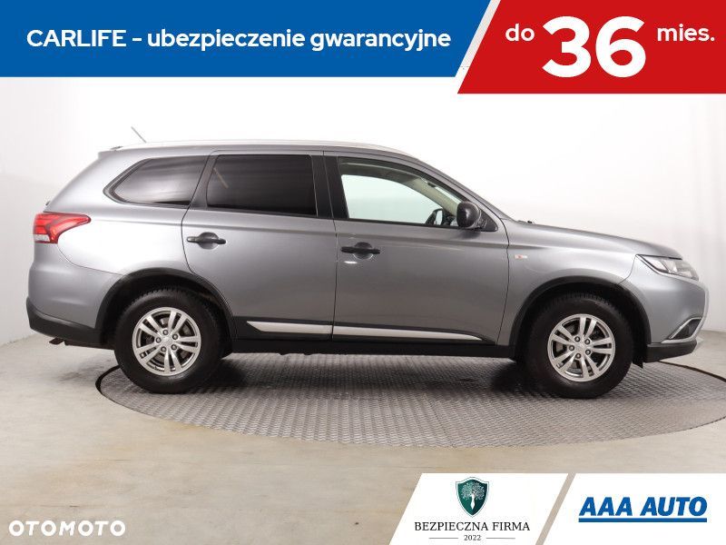 Mitsubishi Outlander - 8