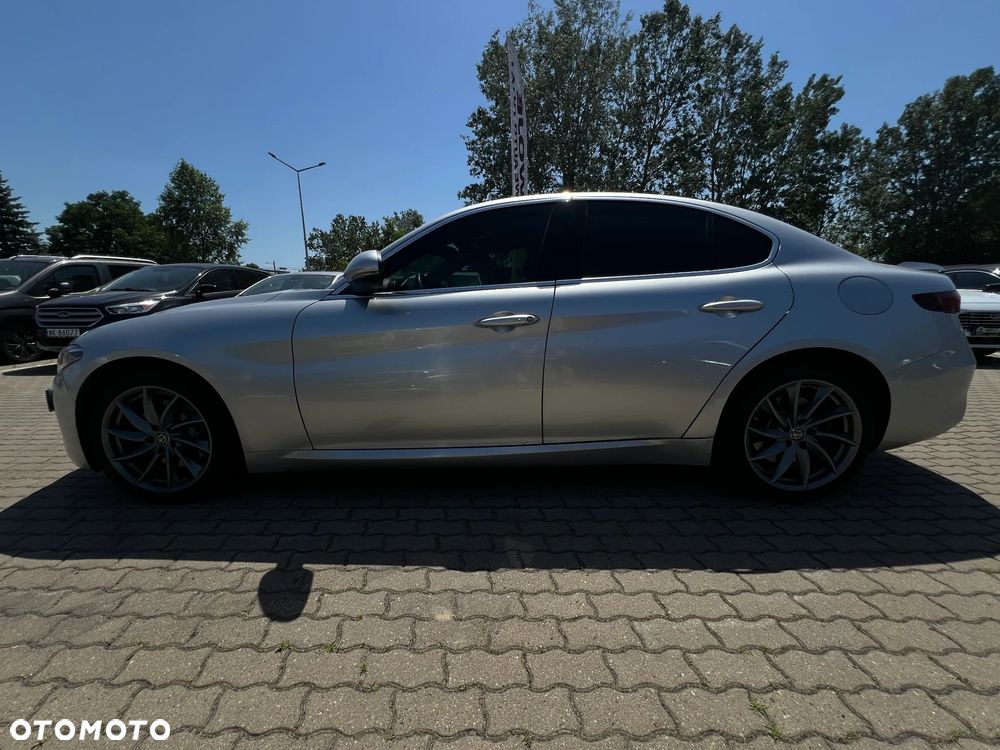 Alfa Romeo Giulia - 6