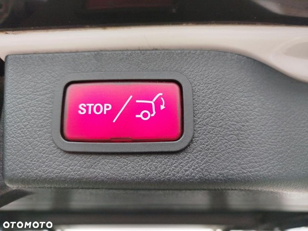 Mercedes-Benz Klasa V - 24