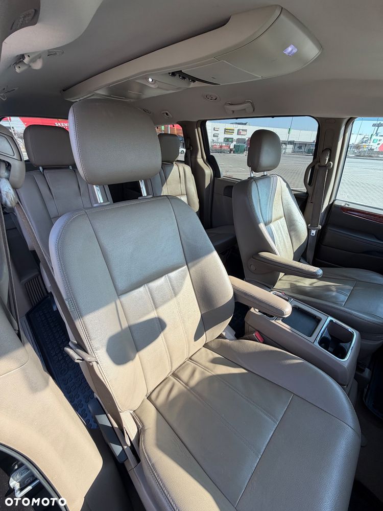 Chrysler Town & Country 3.6 Touring - 11