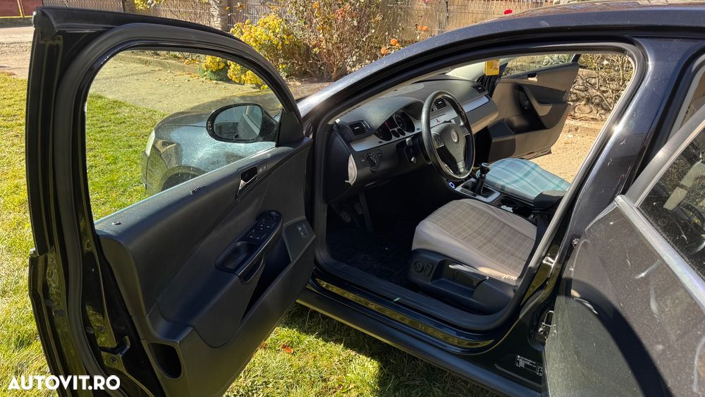 Volkswagen Passat 2.0TDI Comfortline DPF - 3