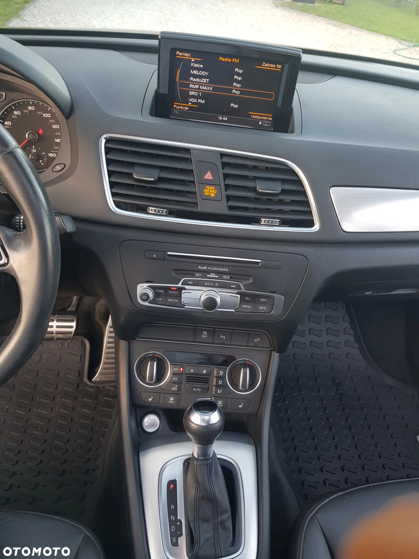 Audi Q3 - 22