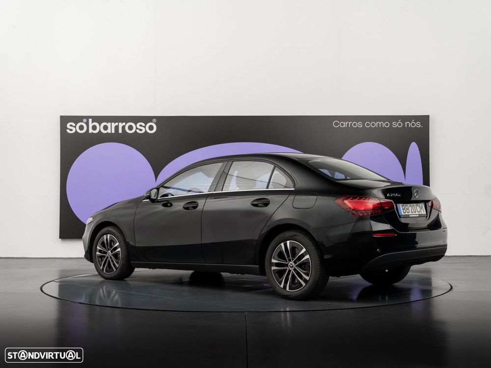Mercedes-Benz A 250 Limousine e Style Plus - 4