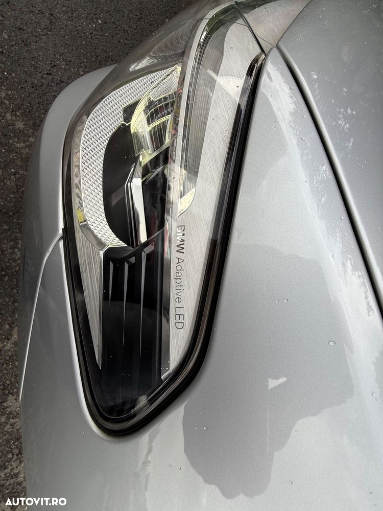 BMW Seria 5 520d Aut. Luxury Line - 7