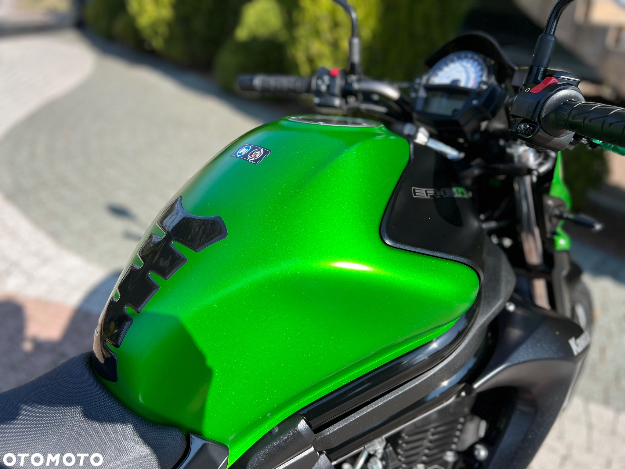 Kawasaki ER - 16