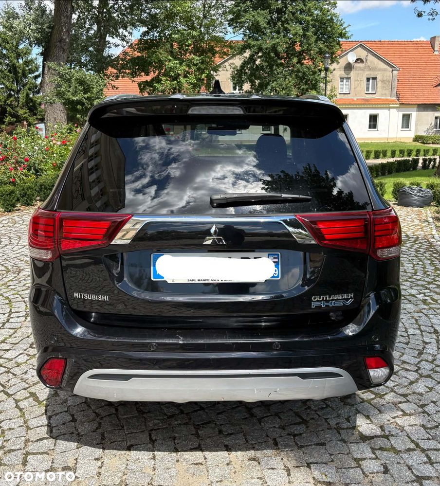 Mitsubishi Outlander - 7