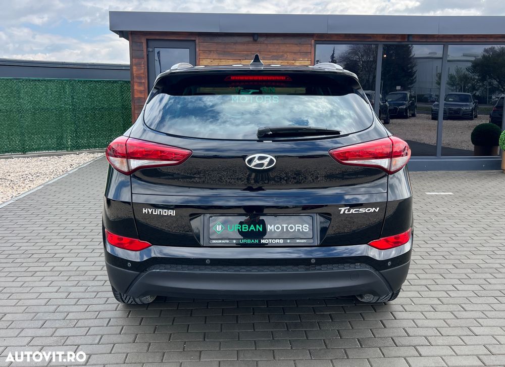 Hyundai Tucson blue 1.7 CRDi 2WD DCT Premium - 10