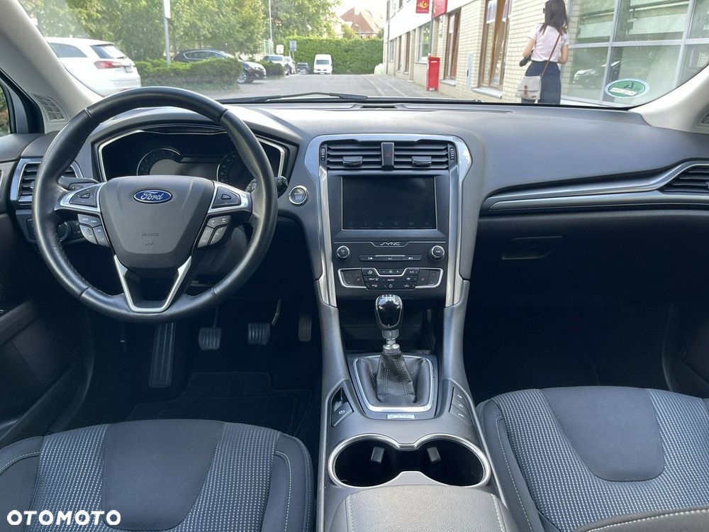 Ford Mondeo - 30