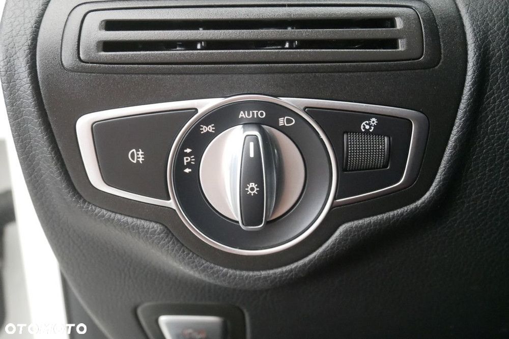 Mercedes-Benz GLC - 28