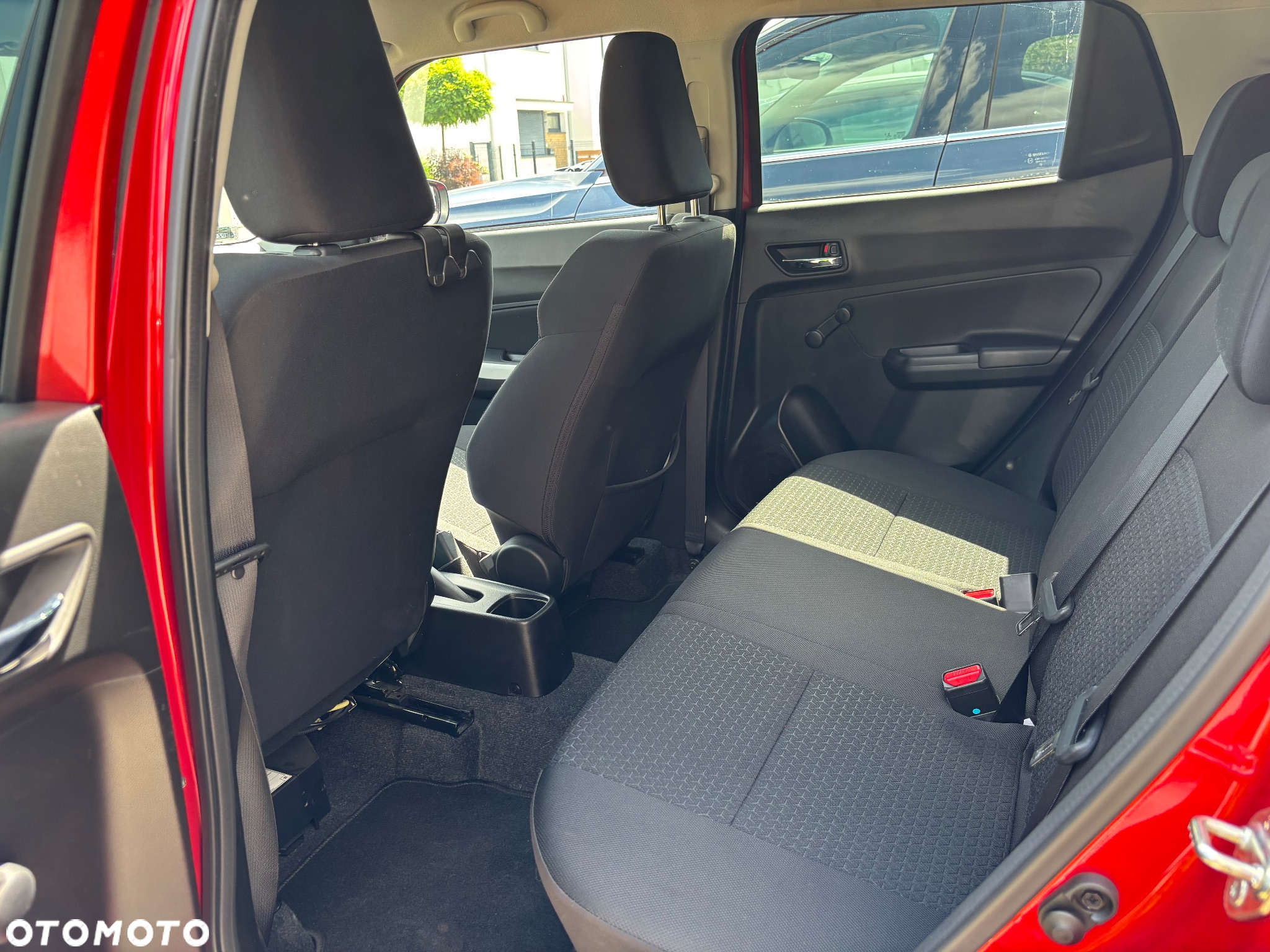 Suzuki Swift 1.2 Premium Plus - 10