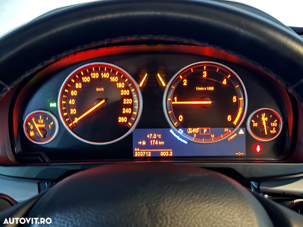 BMW X5 xDrive25d - 29