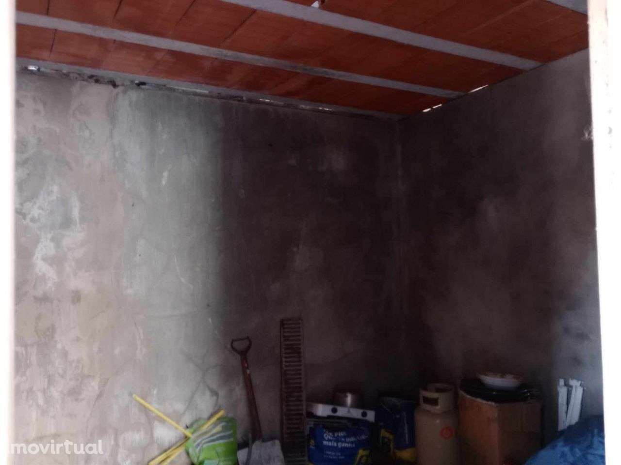 Vende-se moradia para renovar na Lamarosa, Coimbra. - Grande imagem: 5/12