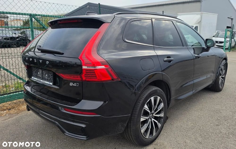 Volvo XC 60 B4 D AWD Plus Dark - 1