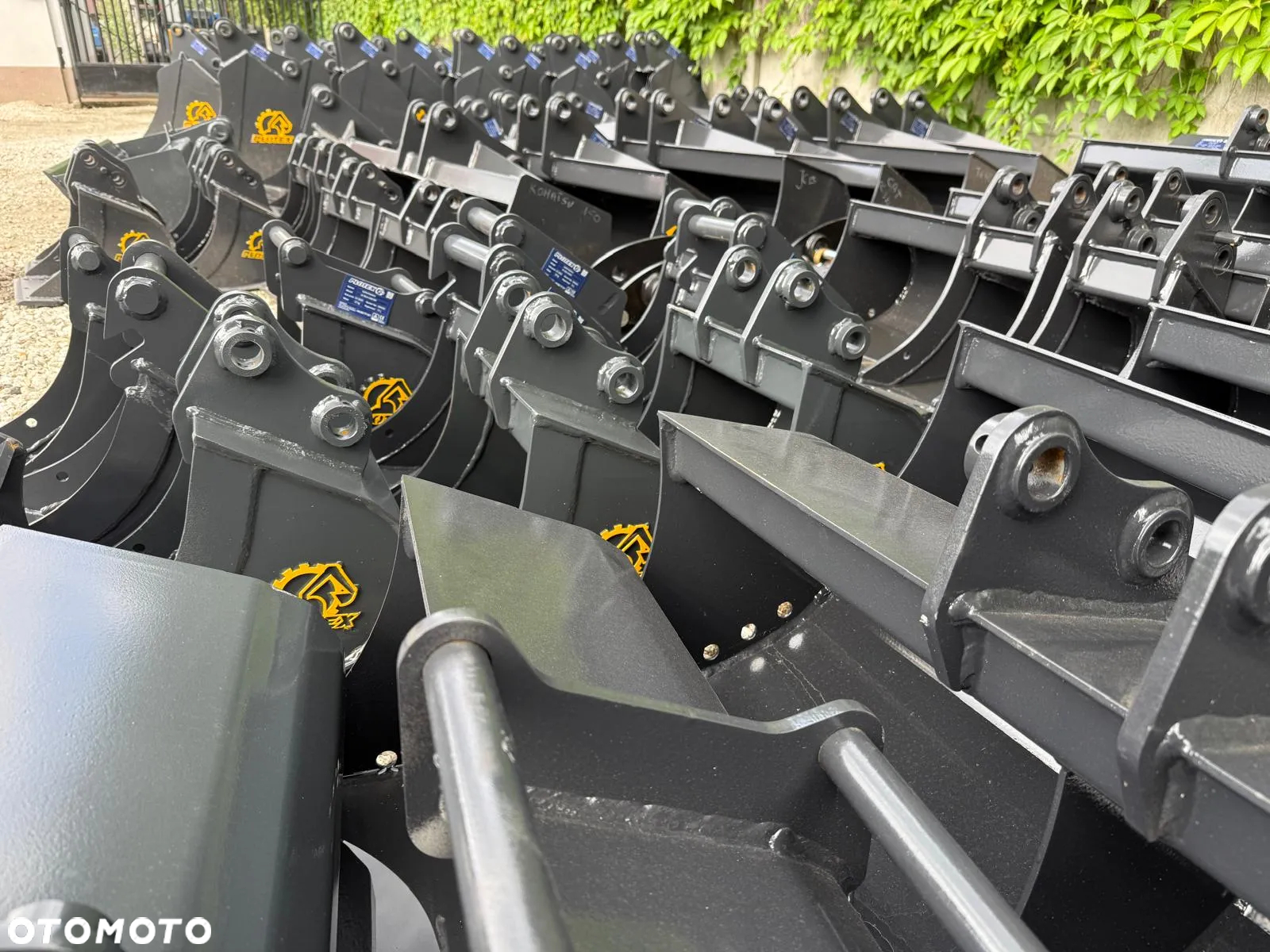 Chwytak do bel balotów siana 2 SIŁOWNIKI JCB CAT KOMATSU CASE BOBCAT JOHN DEERE NEW HOLLAND - 5