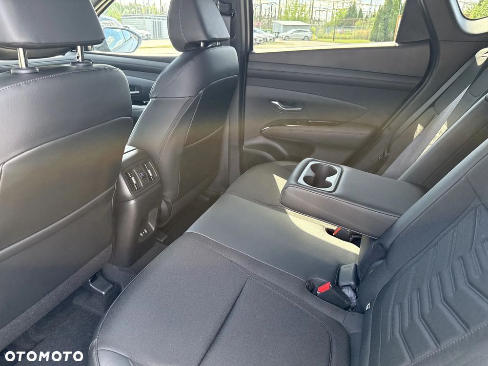 Hyundai Tucson 1.6 T-GDi HEV Smart Black 2WD - 30